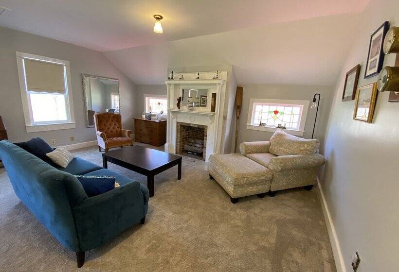 مبيت وإفطار Misty Mountain Inn