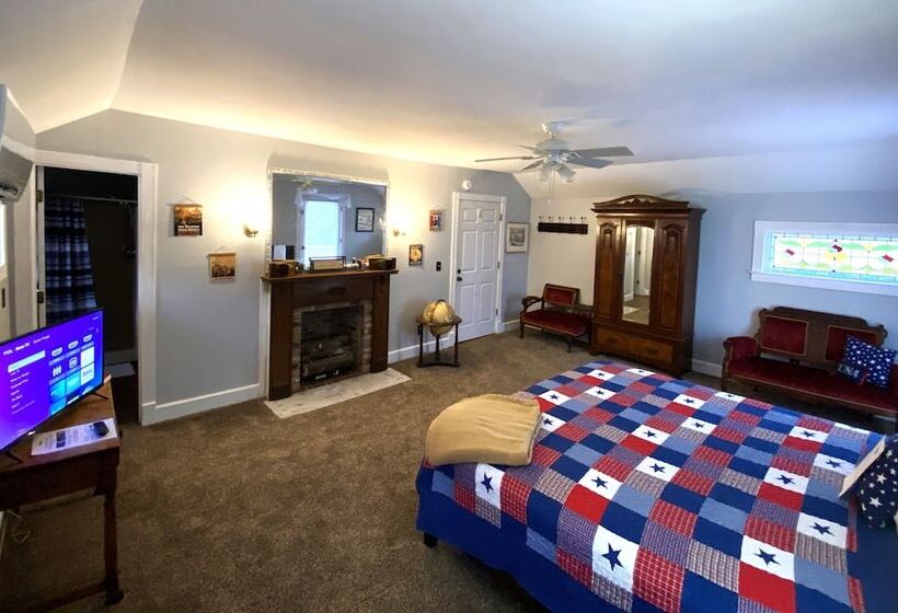 مبيت وإفطار Misty Mountain Inn