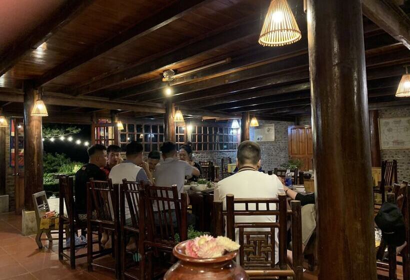 تختخواب و صبحانه Sapa Rosie House Mountain Retreat