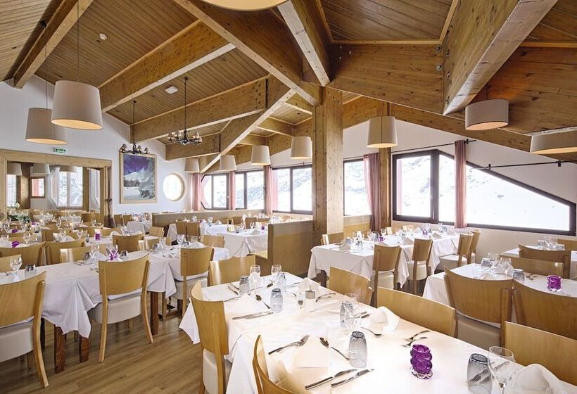 בית מלון כפרי Hôtel Les Menuires Les Bruyères