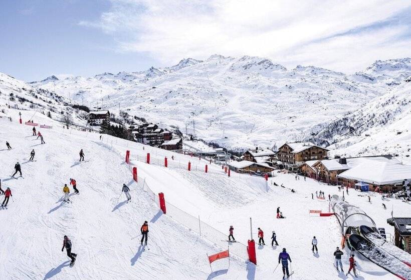 בית מלון כפרי Hôtel Les Menuires Les Bruyères