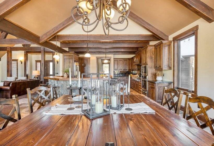 Big Pine By Avantstay Stunning Secluded Oregon Home W/ Hot Tub