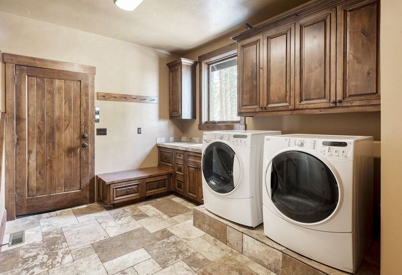 Big Pine By Avantstay Stunning Secluded Oregon Home W/ Hot Tub