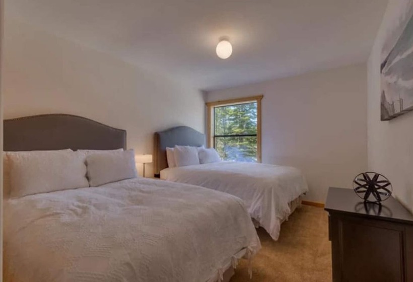 Black Bear By Avantstay Spacious Viking Lodge In Tahoe Donner W/ Game Room & Hot Tub!