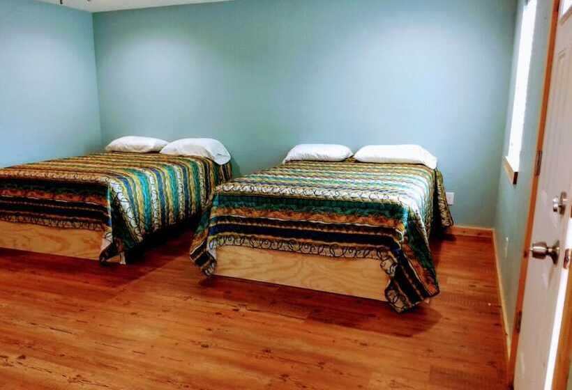 Bullfrog Marina Rv Park And Cabins