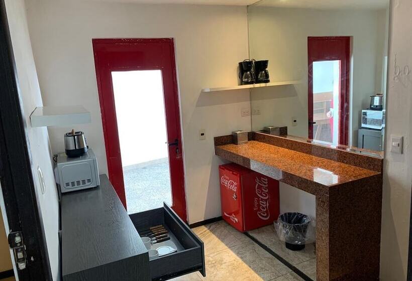 ユースホステル Cancún Plaza Hotel & Hostal