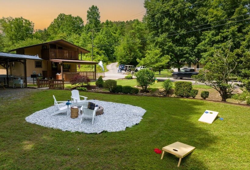 Carter Creek By Avantstay Secluded Yard W/ Creek + Suite