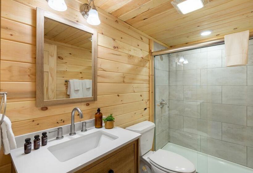 Carter Creek By Avantstay Secluded Yard W/ Creek + Suite