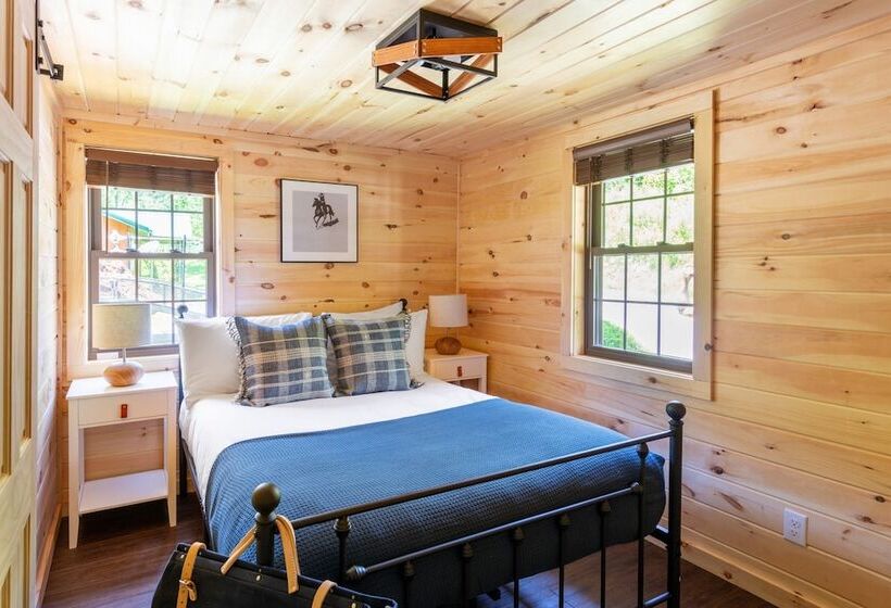 Carter Creek By Avantstay Secluded Yard W/ Creek + Suite