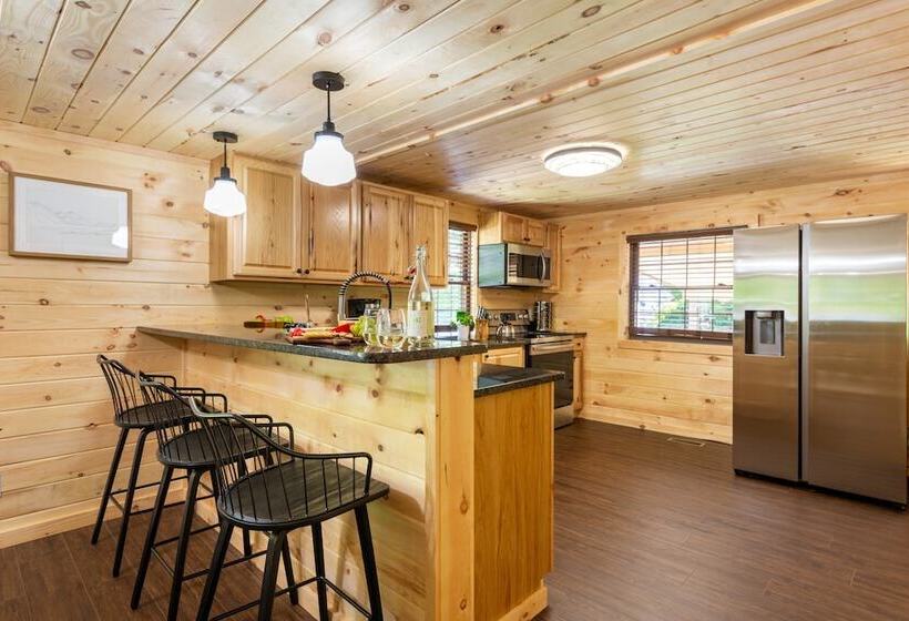 Carter Creek By Avantstay Secluded Yard W/ Creek + Suite