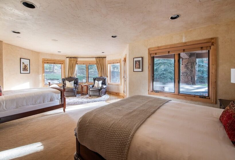 Cherry Ridge By Avantstay Incredible Mountain Mansion W/ Game Room, Hot Tub & Views!!