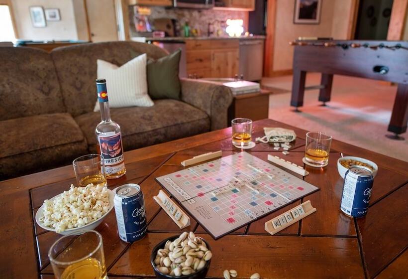 Cherry Ridge By Avantstay Incredible Mountain Mansion W/ Game Room, Hot Tub & Views!!