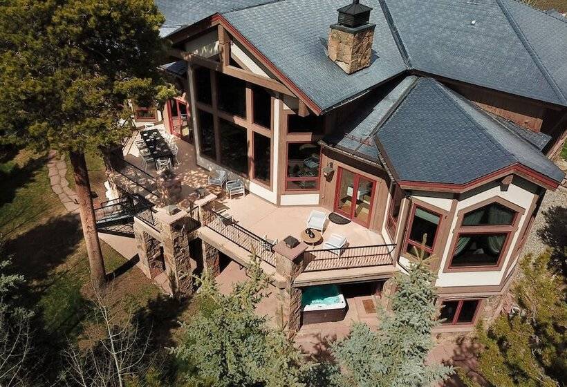 Cherry Ridge By Avantstay Incredible Mountain Mansion W/ Game Room, Hot Tub & Views!!