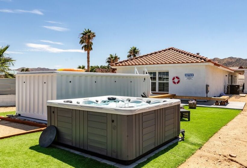 Desert View By Avantstay20mins From Joshua Tree! W/ Container Pool!