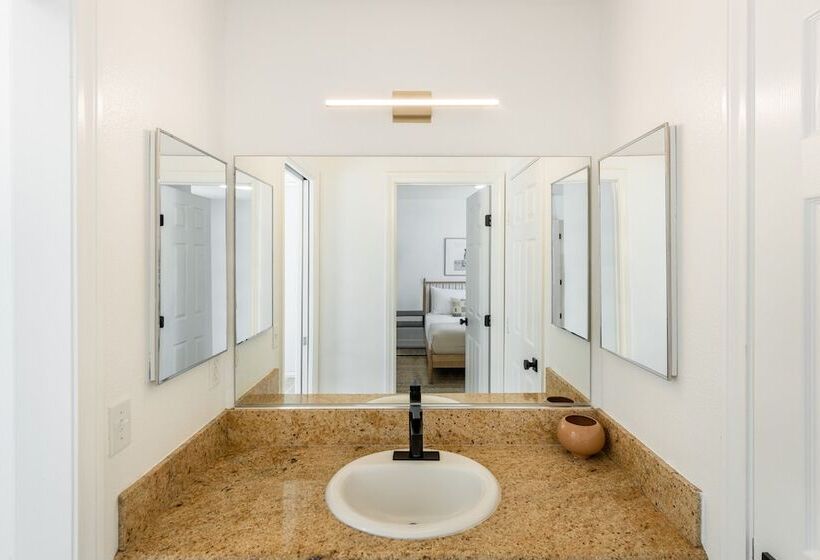 Desert View By Avantstay20mins From Joshua Tree! W/ Container Pool!