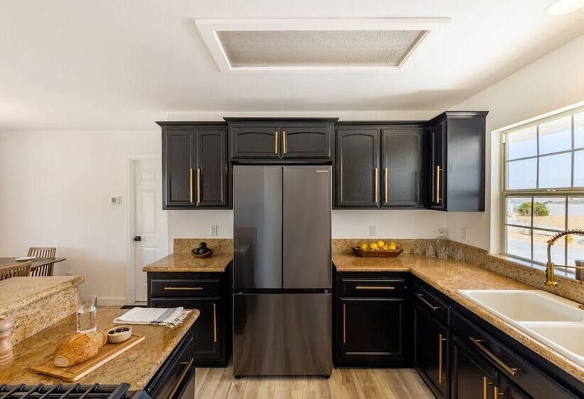 Desert View By Avantstay20mins From Joshua Tree! W/ Container Pool!