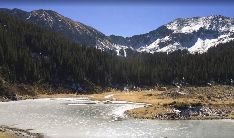 Entire Charming Cabin With Lake And Mountain View