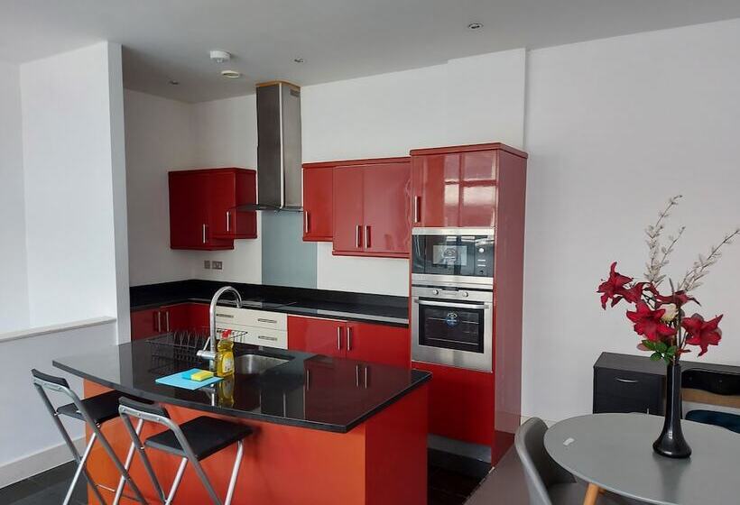 Feel At Home Nottingham