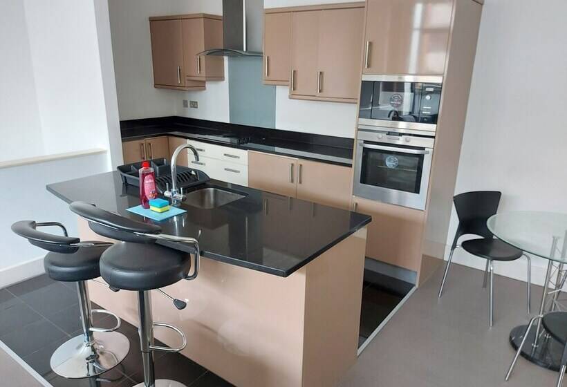 Feel At Home Nottingham