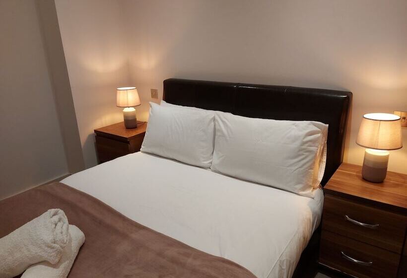 Feel At Home Nottingham