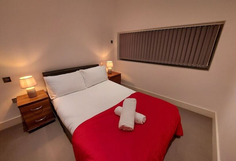 Feel At Home Nottingham