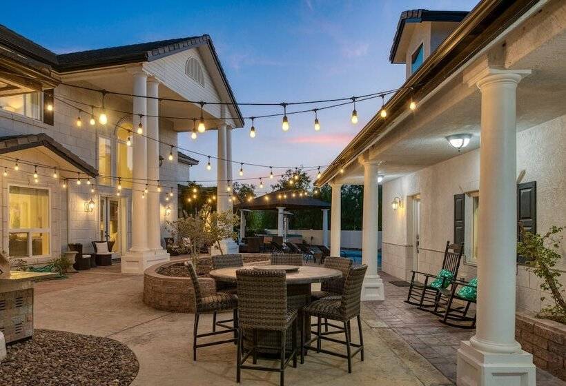 Grand Contento By Avantstay Extraordinary Estate W/ Pool & Movie Room