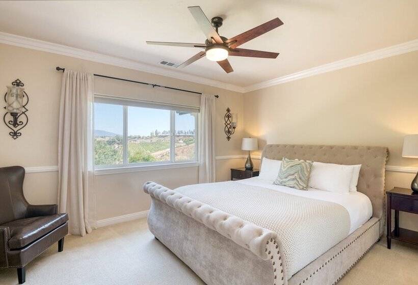 Grand Contento By Avantstay Extraordinary Estate W/ Pool & Movie Room