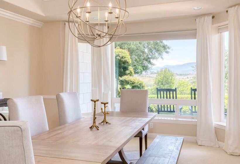 Grand Contento By Avantstay Extraordinary Estate W/ Pool & Movie Room