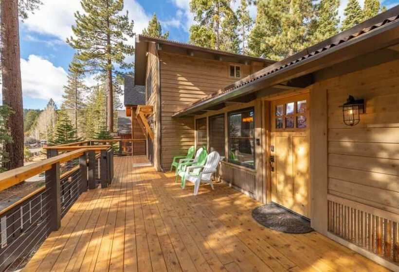 Henderson By Avantstay Lake View! Walk To Beach, Garwoods & More!