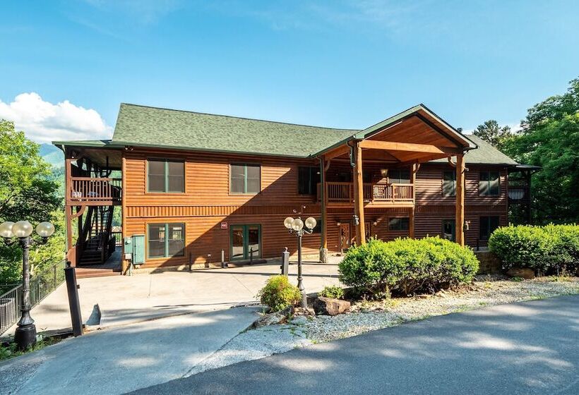 Hickory Ridge By Avantstay Incredible Private Elevated Cabin Sleeps 20!