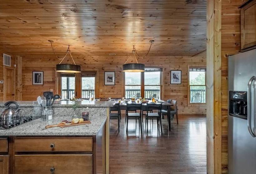 Hickory Ridge By Avantstay Incredible Private Elevated Cabin Sleeps 20!