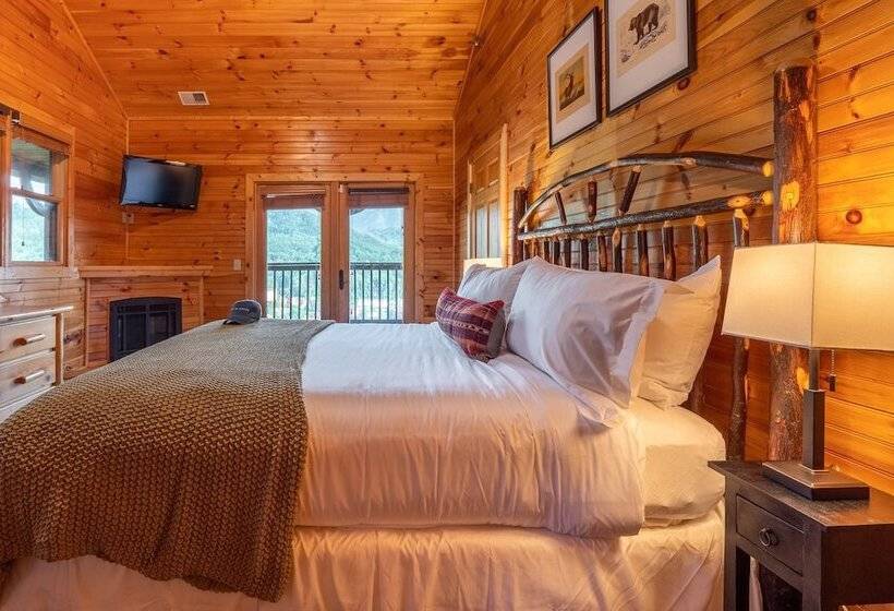 Hickory Ridge By Avantstay Incredible Private Elevated Cabin Sleeps 20!