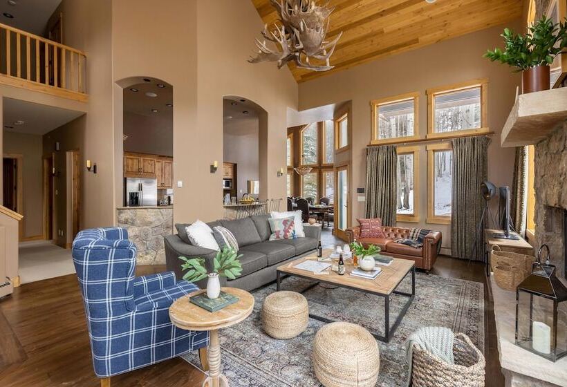 Highline By Avantstay Breathtaking Mountain Home W/ Hot Tub & Views