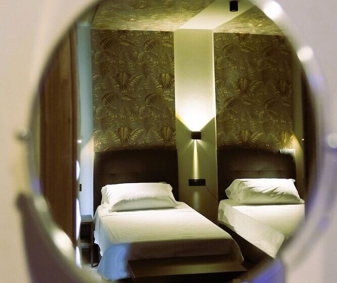 פונדק Lamberti Boutique