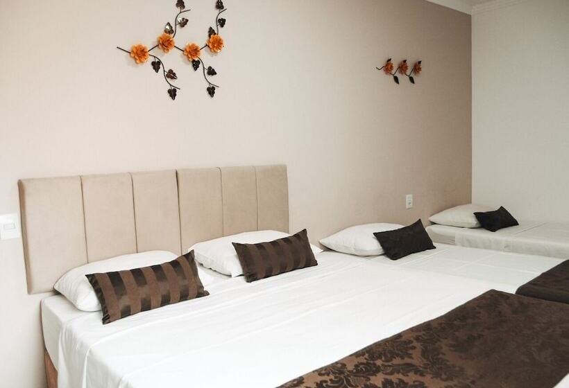 فندق فئة نجمة واحدة Pousada Shalom Capitólio