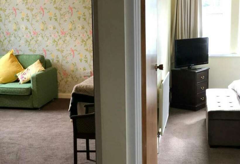 Pine Lodge Hotel & Restaurant Mansfield