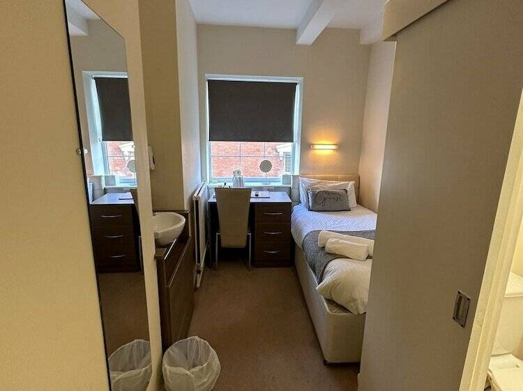 Pine Lodge Hotel & Restaurant Mansfield