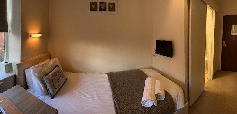 Pine Lodge Hotel & Restaurant Mansfield