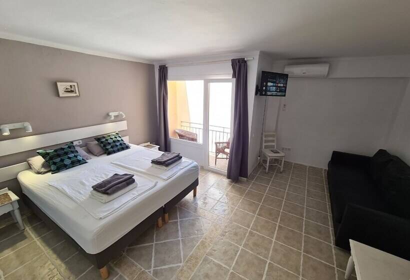 Отель Amena Mar