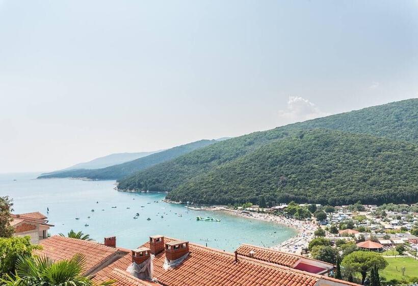 Отель Apartments Villa Adria