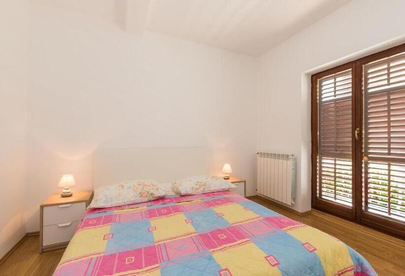 Отель Apartments Villa Adria