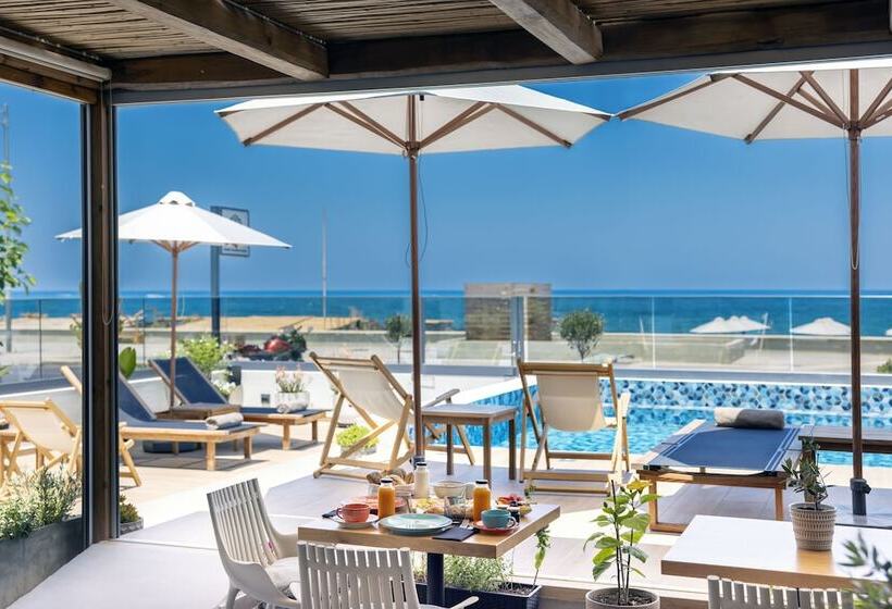 Отель Calla Luxury Seafront Suites