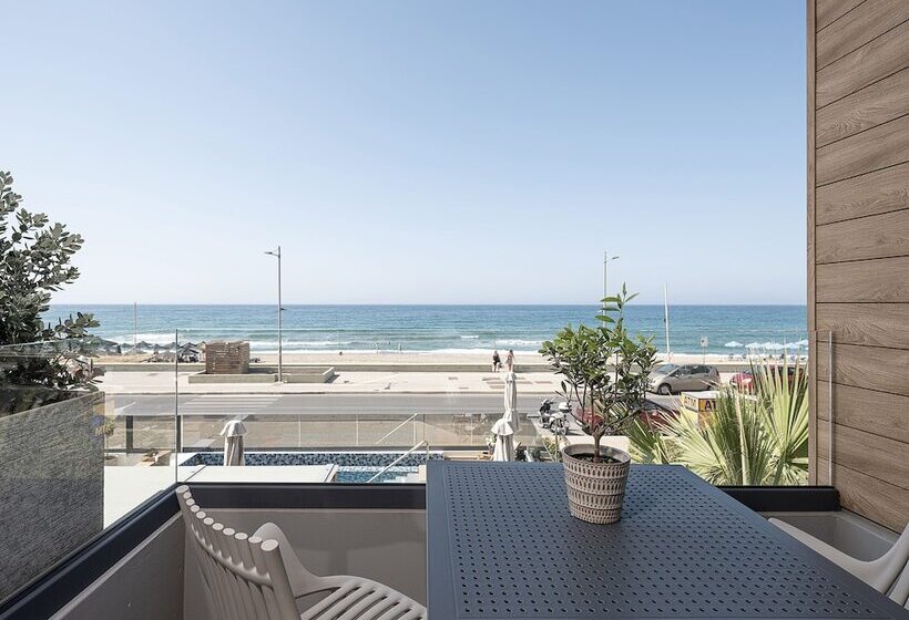 Отель Calla Luxury Seafront Suites