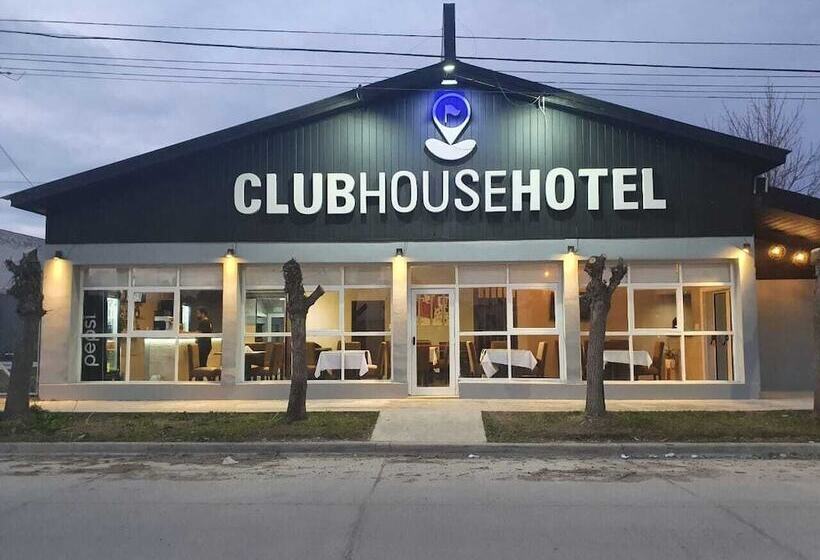 בית מלון כפרי Club House