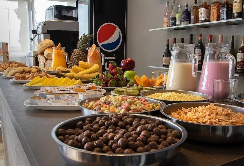 هتل Club House