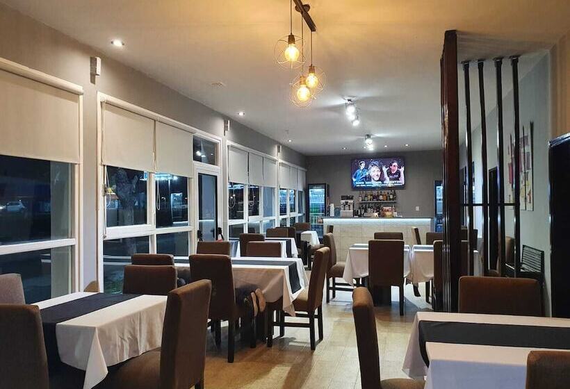 בית מלון כפרי Club House