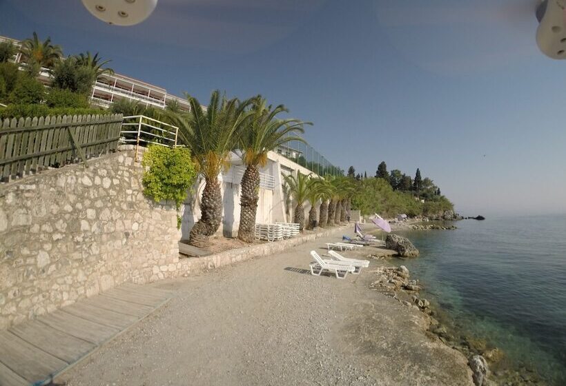 فندق Corfu Maris Bellos