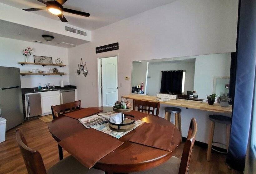 酒店 Creekside Lodge And Cabins