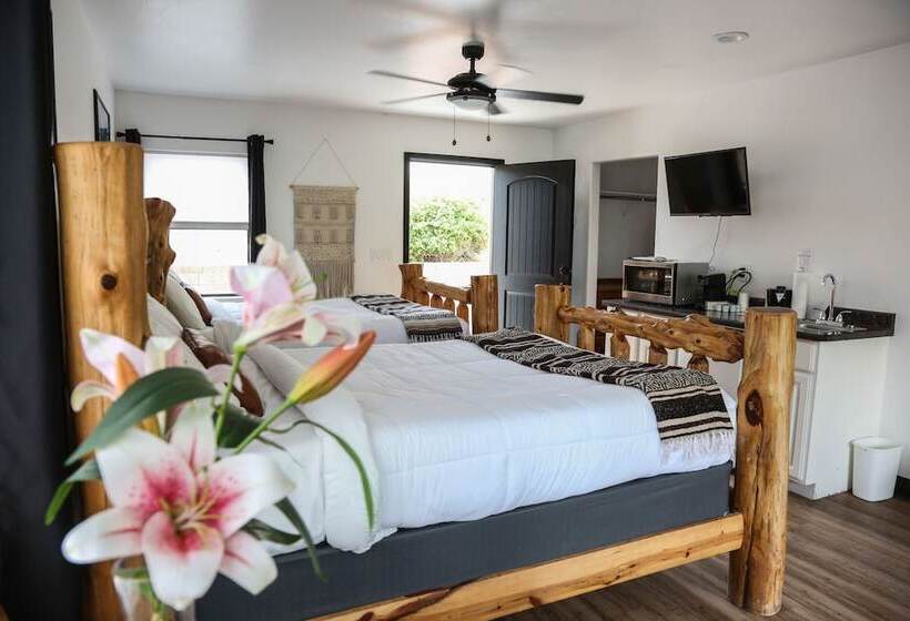 酒店 Creekside Lodge And Cabins