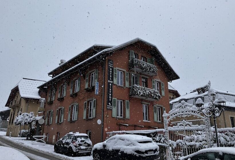 Отель De Trois Mont Blanc